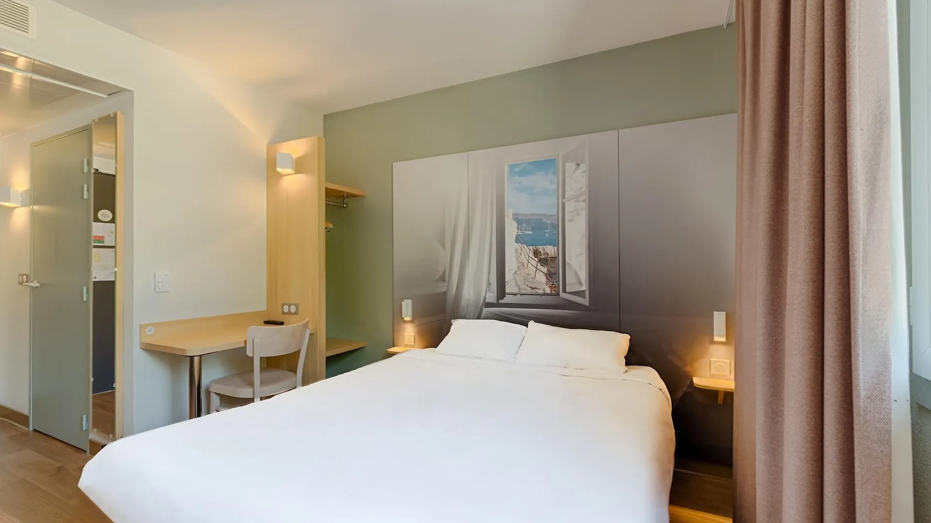 B&B Hotel Marseille La Valentine Saint Menet location