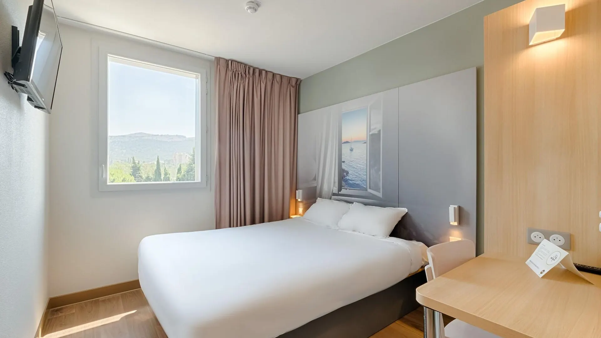 B&B Hotel Marseille La Valentine Saint Menet